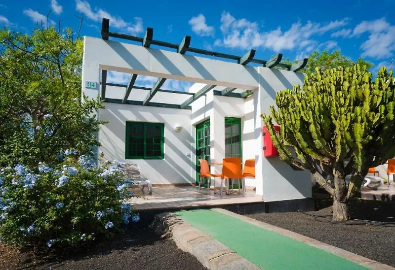 Relaxia Lanzasur Club - Aqualava Water Park Hotel Playa Blanca  3*, Playa Blanca (Lanzarote)