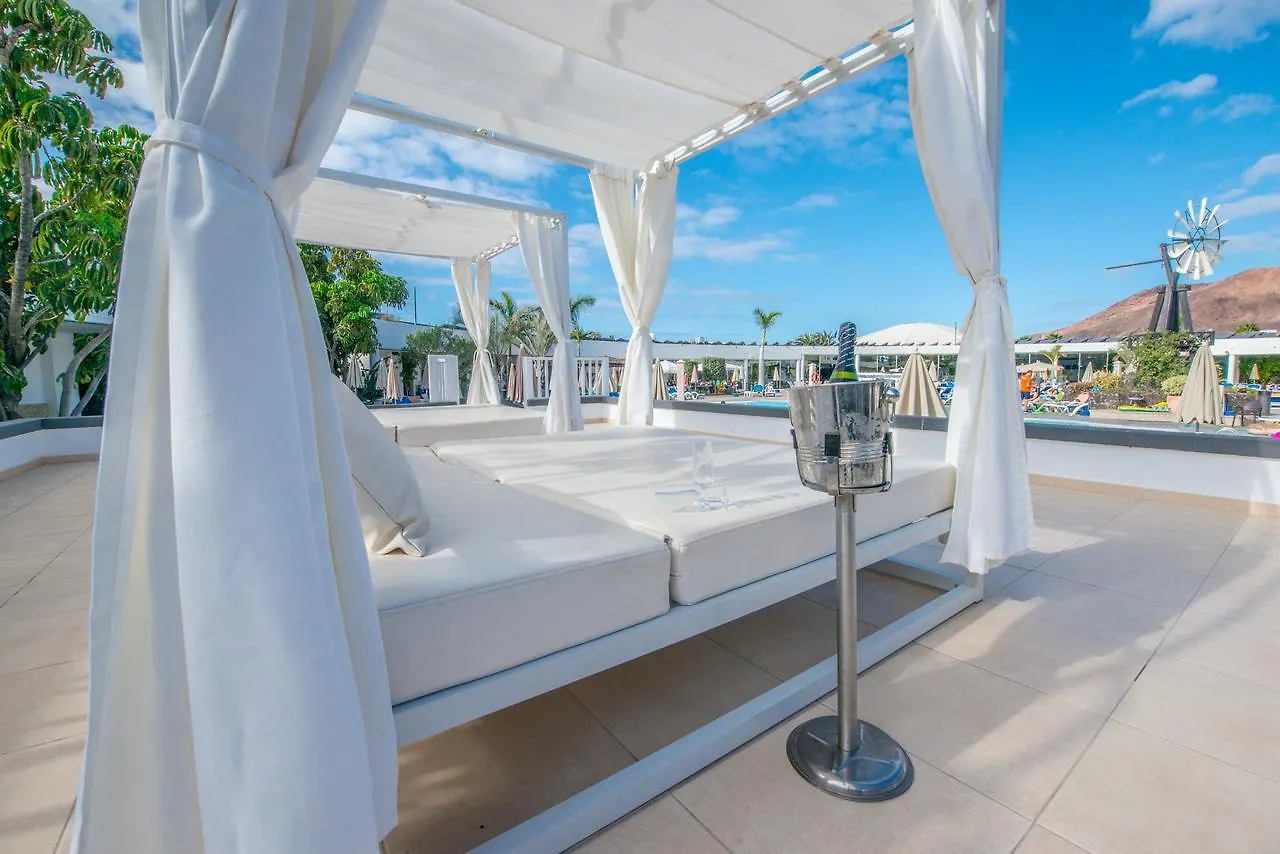 Relaxia Lanzasur Club - Aqualava Water Park Hotel Playa Blanca