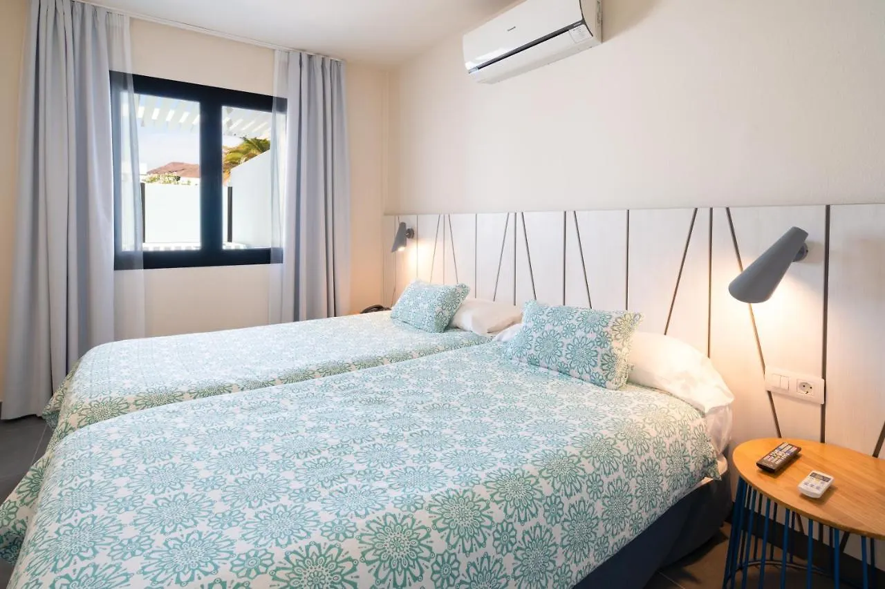 ***  Hotel Relaxia Lanzasur Club - Aqualava Water Park Playa Blanca  Spanien